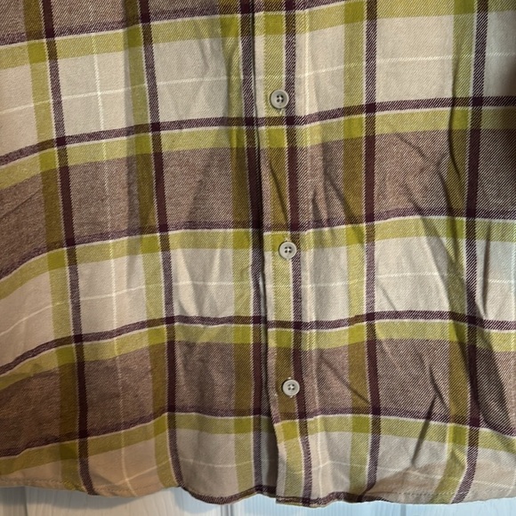Alpine Design NWT men’s tan plaid long sleeve button down flannel shirt - Picture 4 of 9